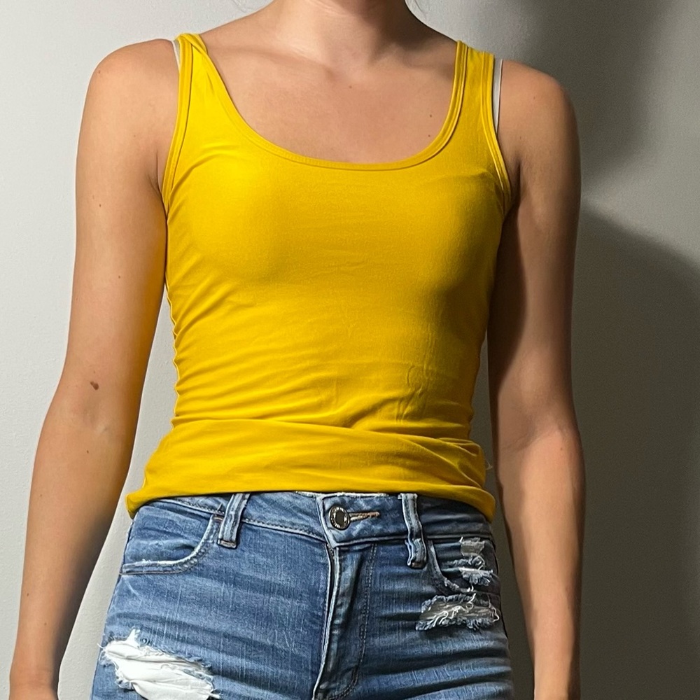 Noi boi brand. Yellow tank top. Xs
